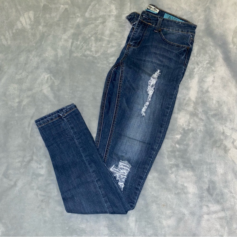 Indigo Rein Distressed Jeans